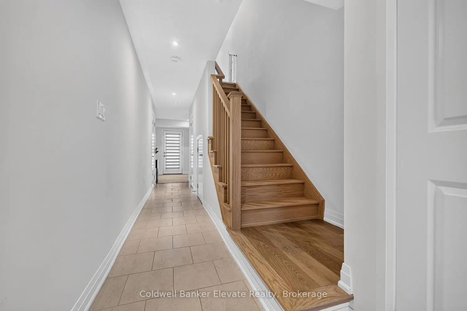 76 Windtree Way photo 3