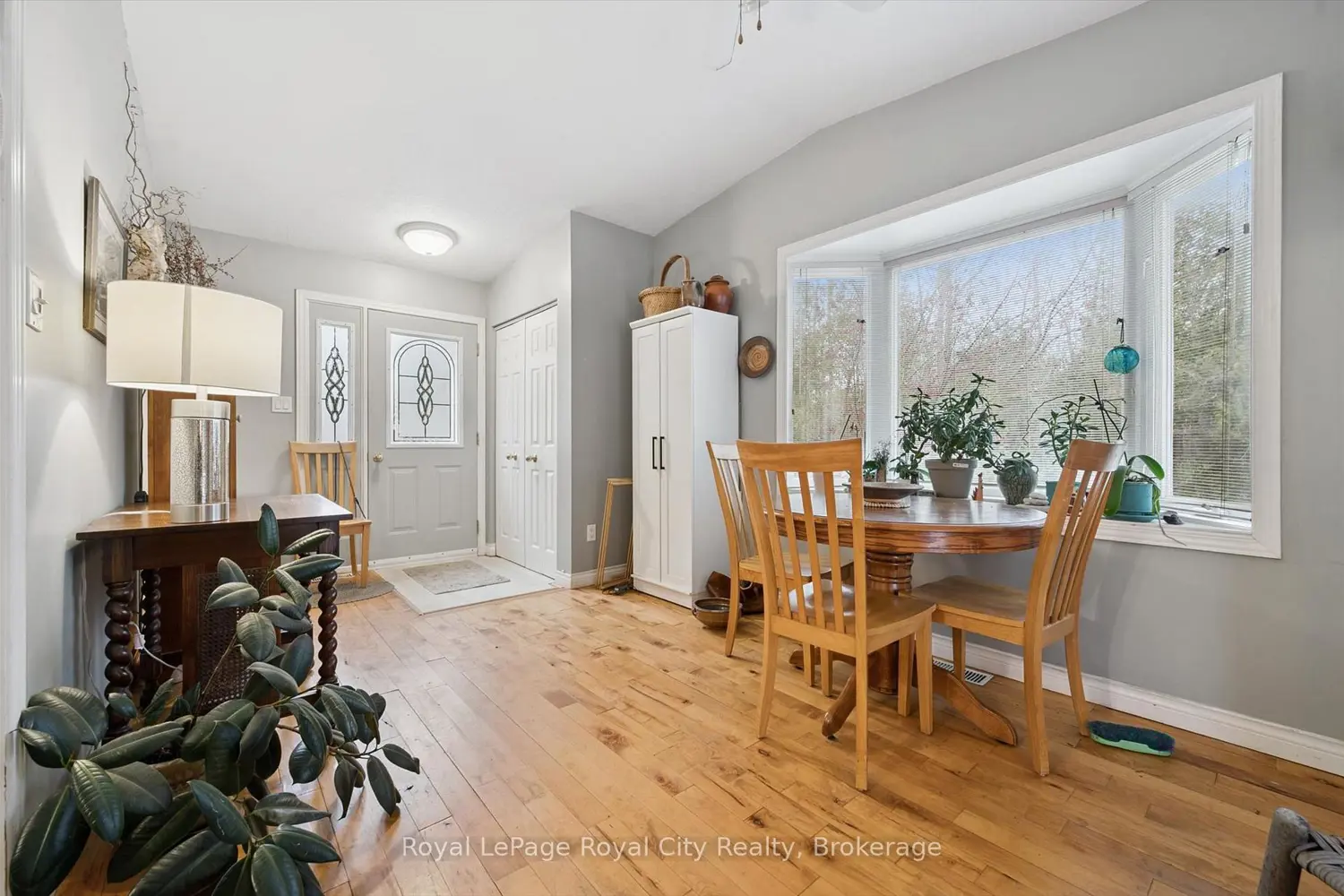 10 Spruce Avenue photo 5