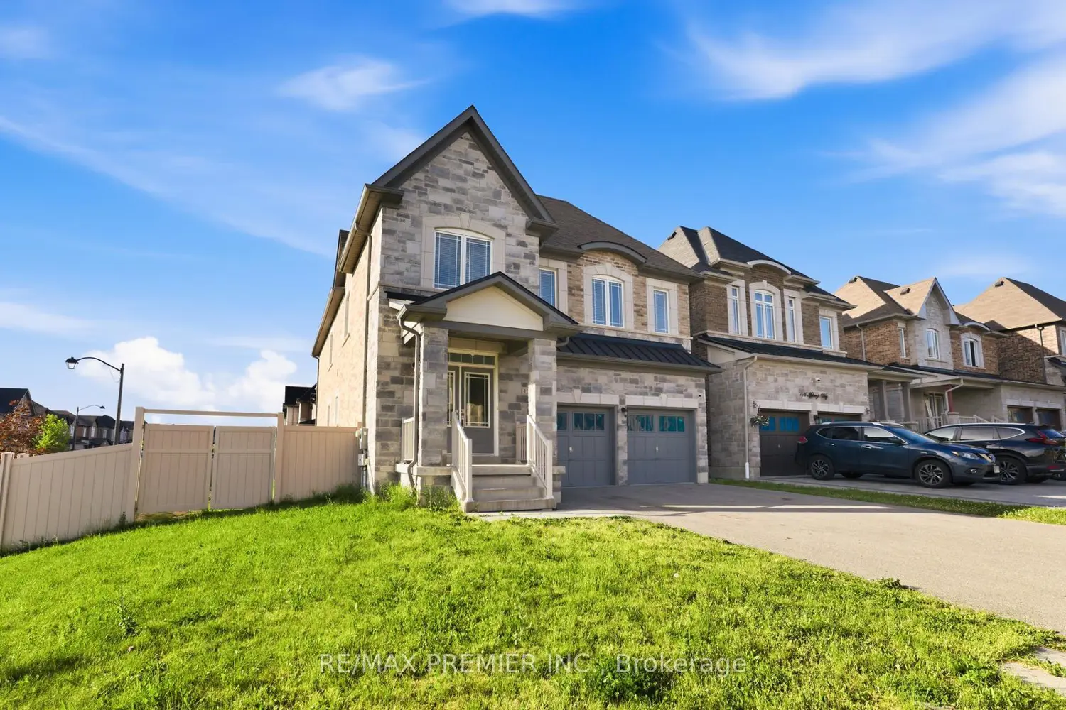 122 Mckenzie Way photo 3