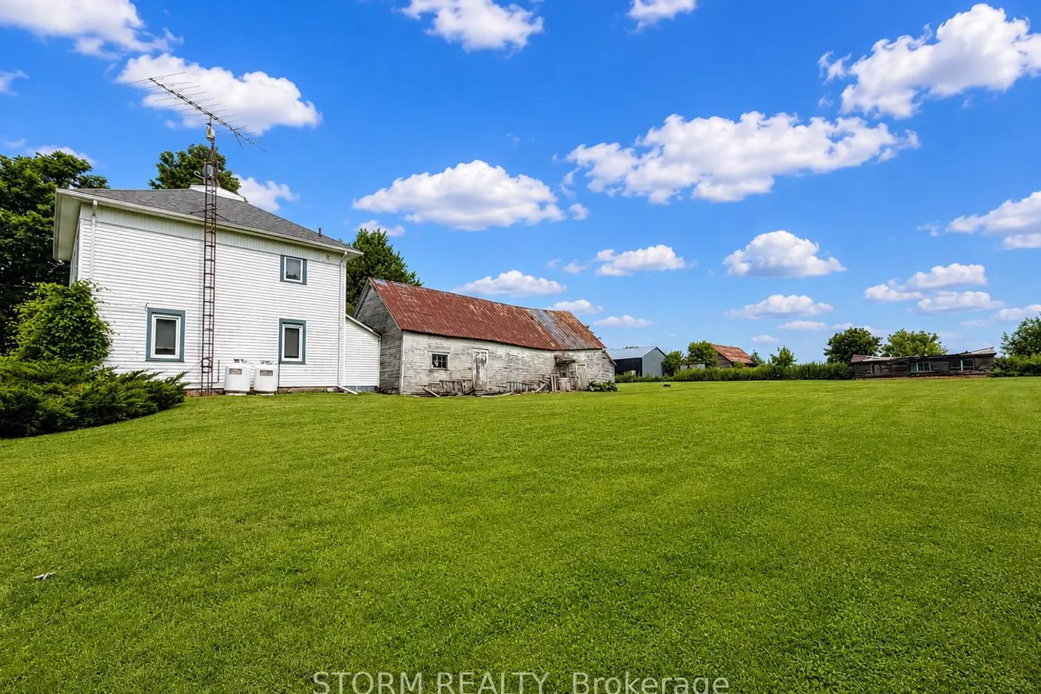 15477 Raymond Road photo 4