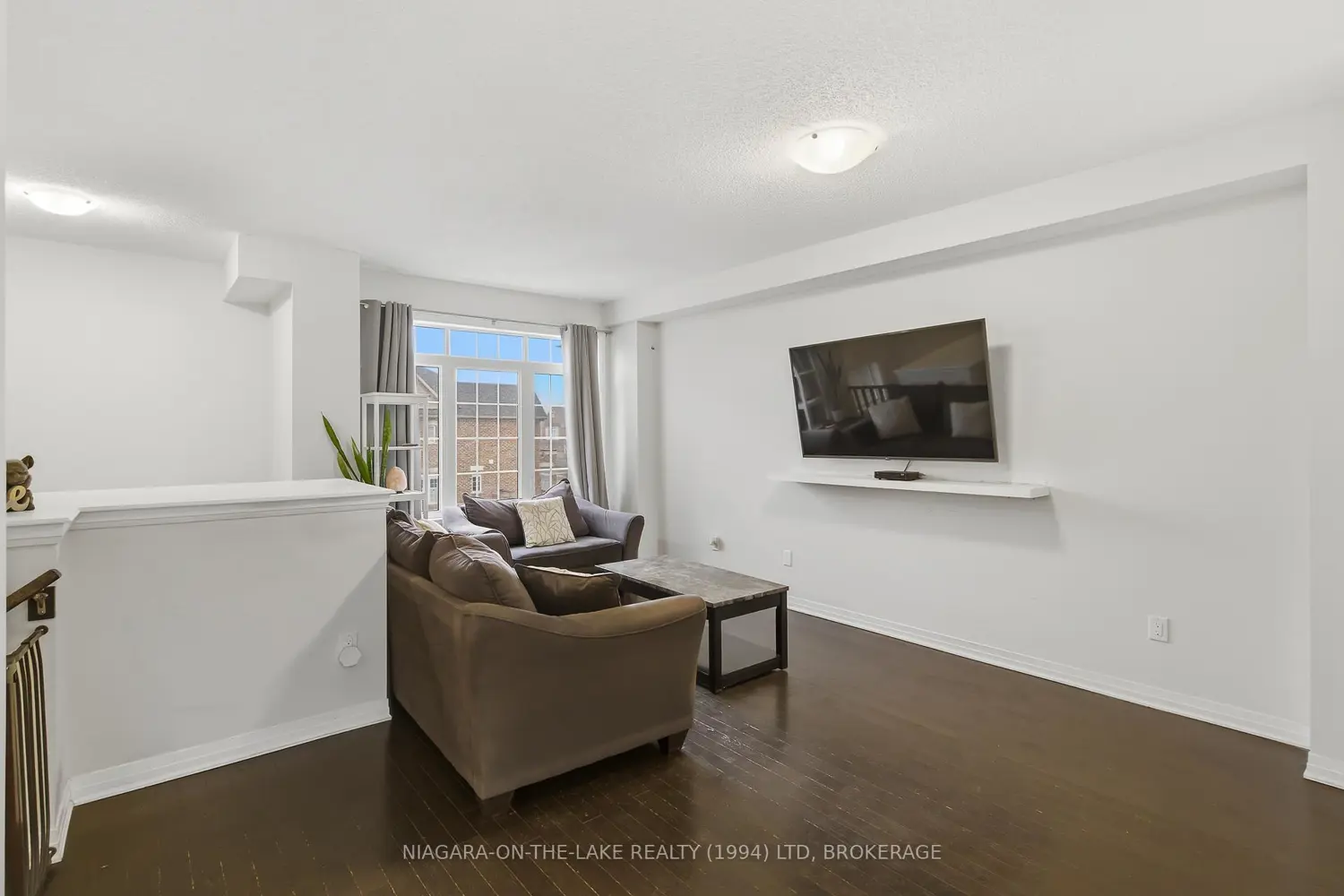 4018 Fracchioni Drive photo 2