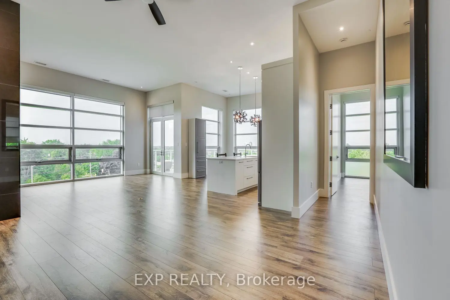 1705 Fiddlehead Place 403 photo 2