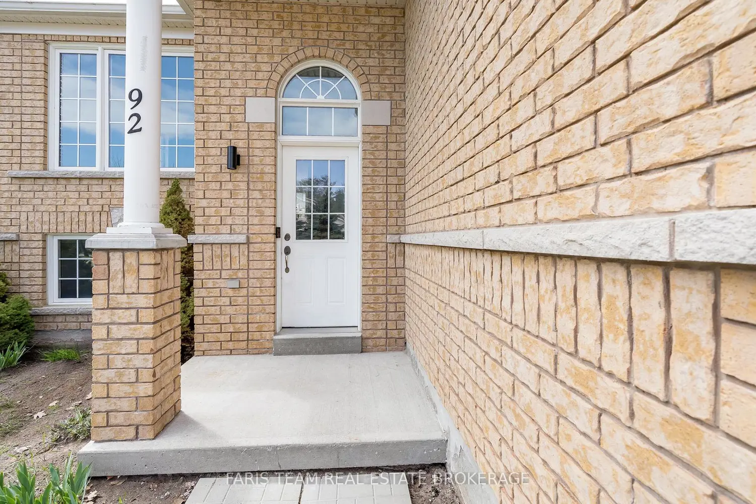 92 Wesley Avenue photo 3