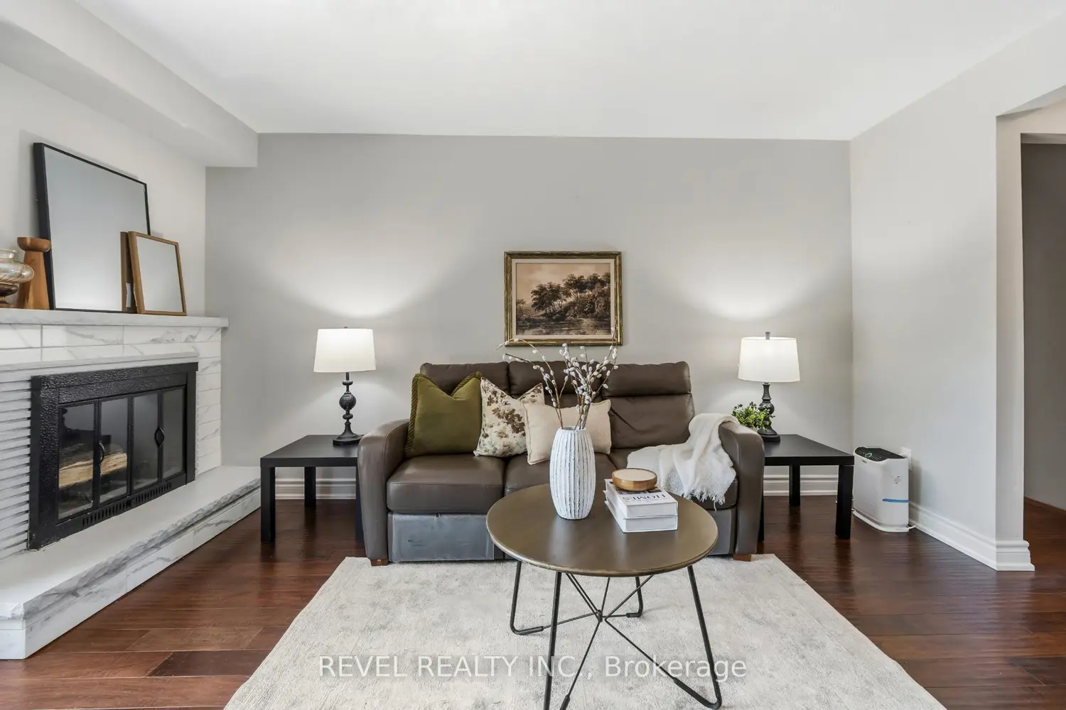2996 Salerno Crescent photo 4