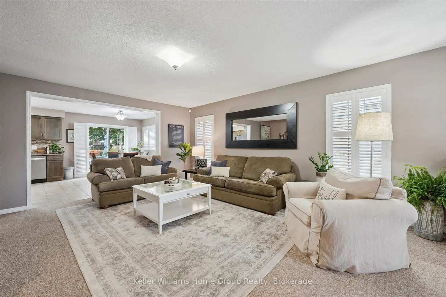 210 Dawn Avenue 14 photo 4