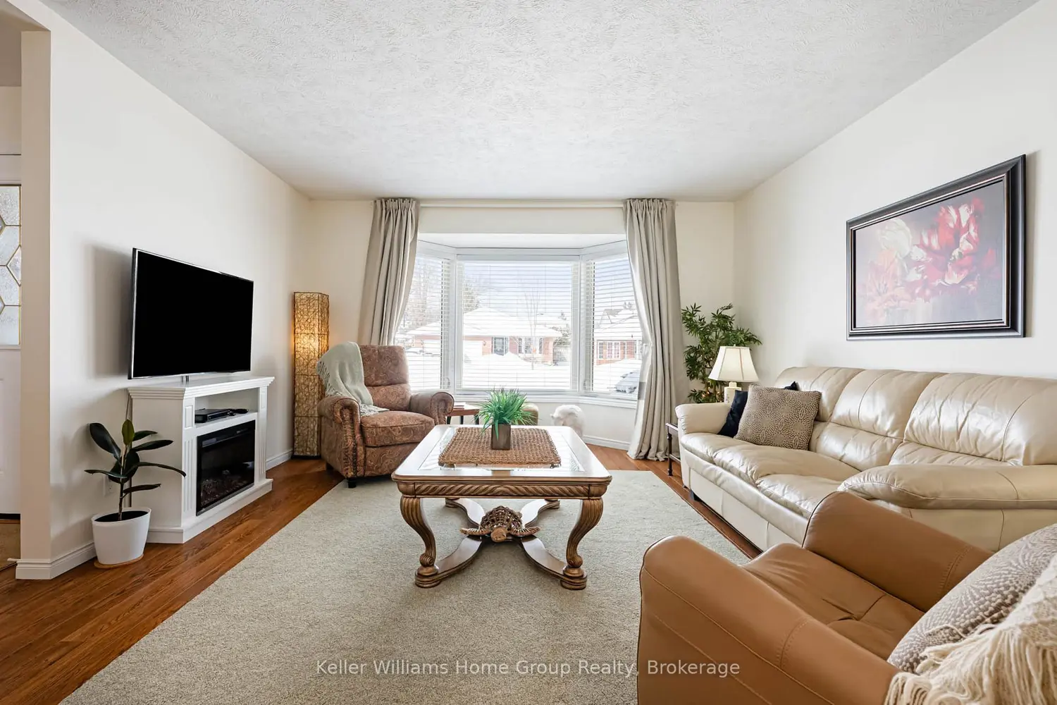 550 Maple Avenue photo 4