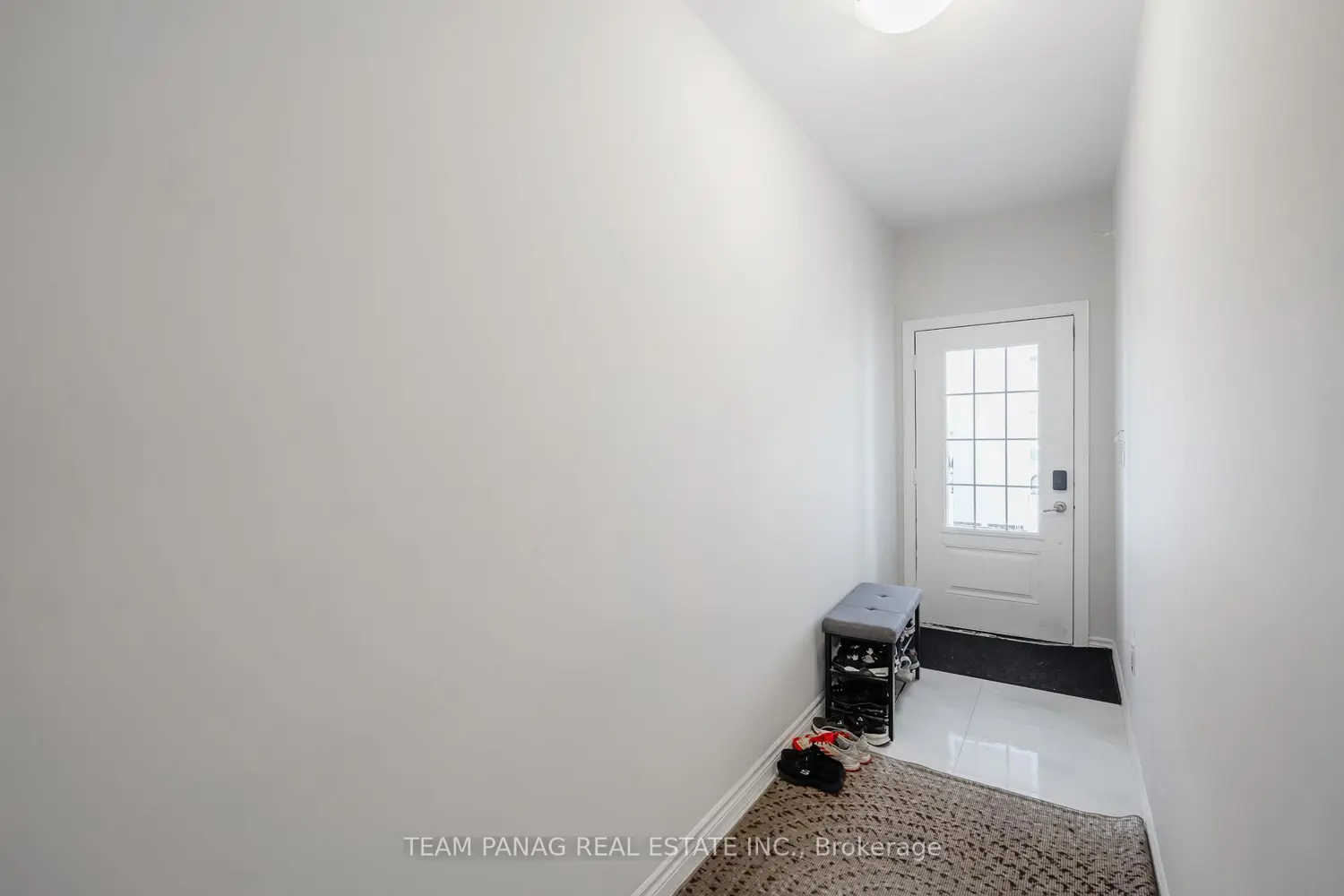 459 Julia Drive photo 4