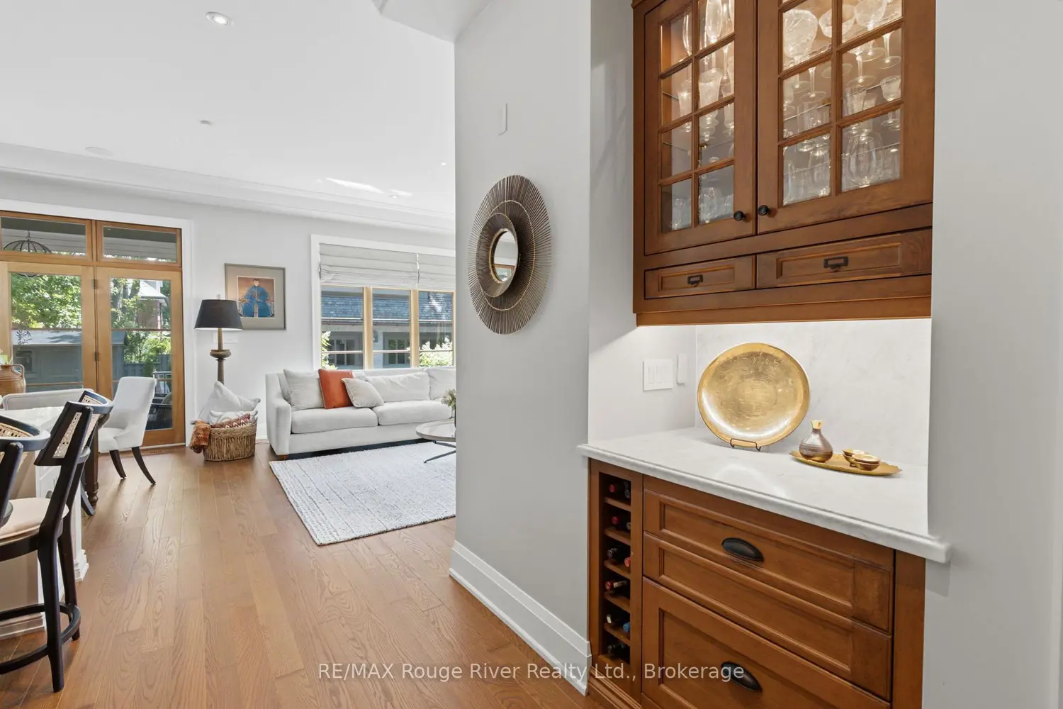 505 King Street photo 3