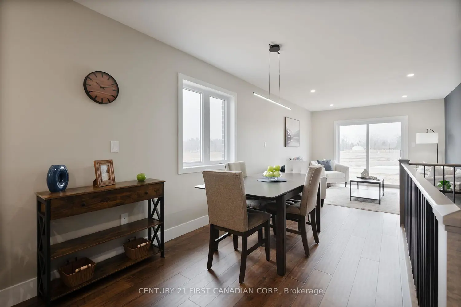 44 Postma Crescent photo 5