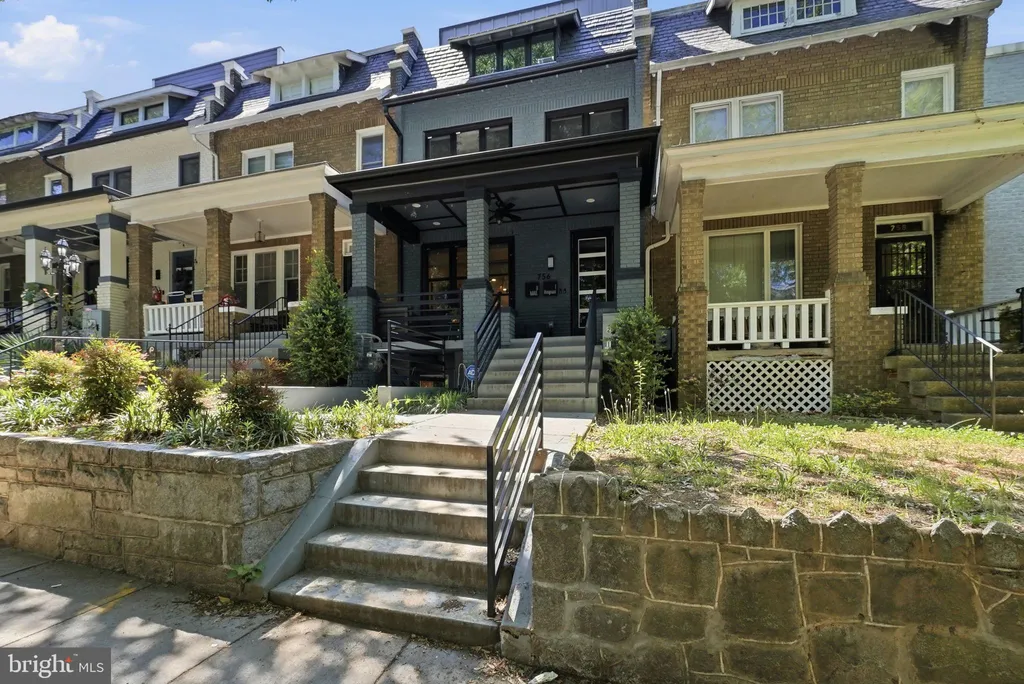 756 Princeton Place NW Unit 1, Washington, DC 20010