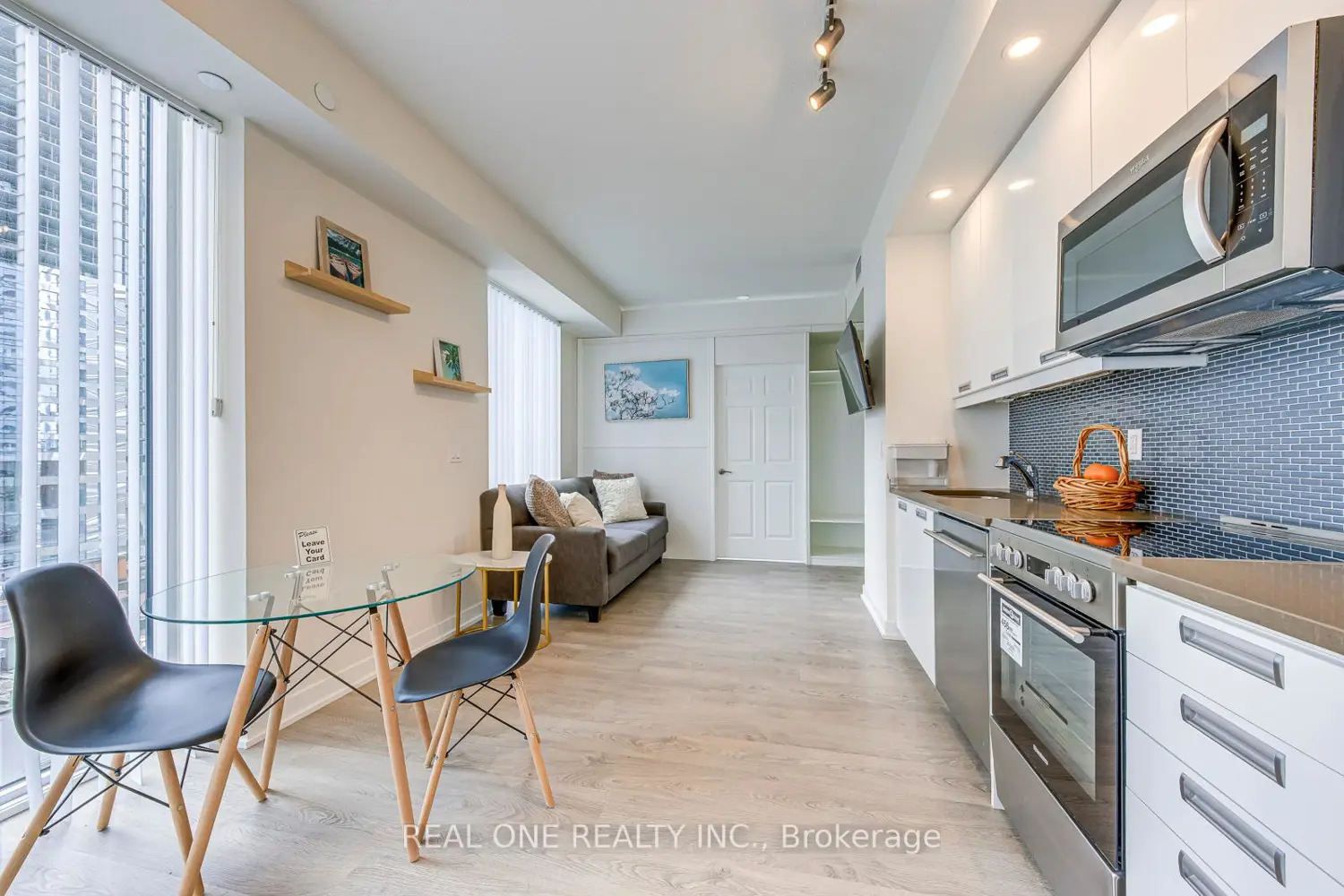 99 John Street 1001 photo 5