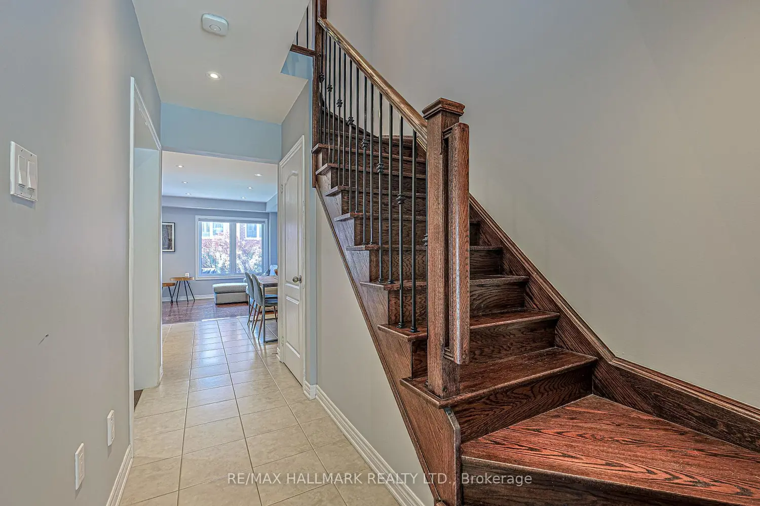 256 Sandale Road photo 3