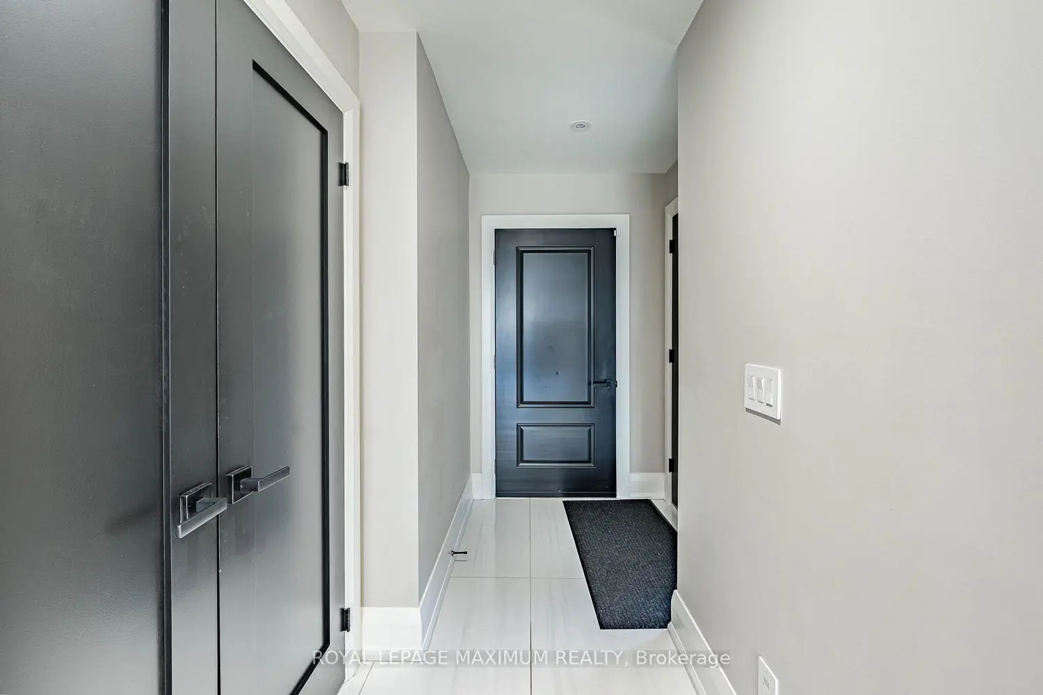 138 Jackman Crescent photo 3