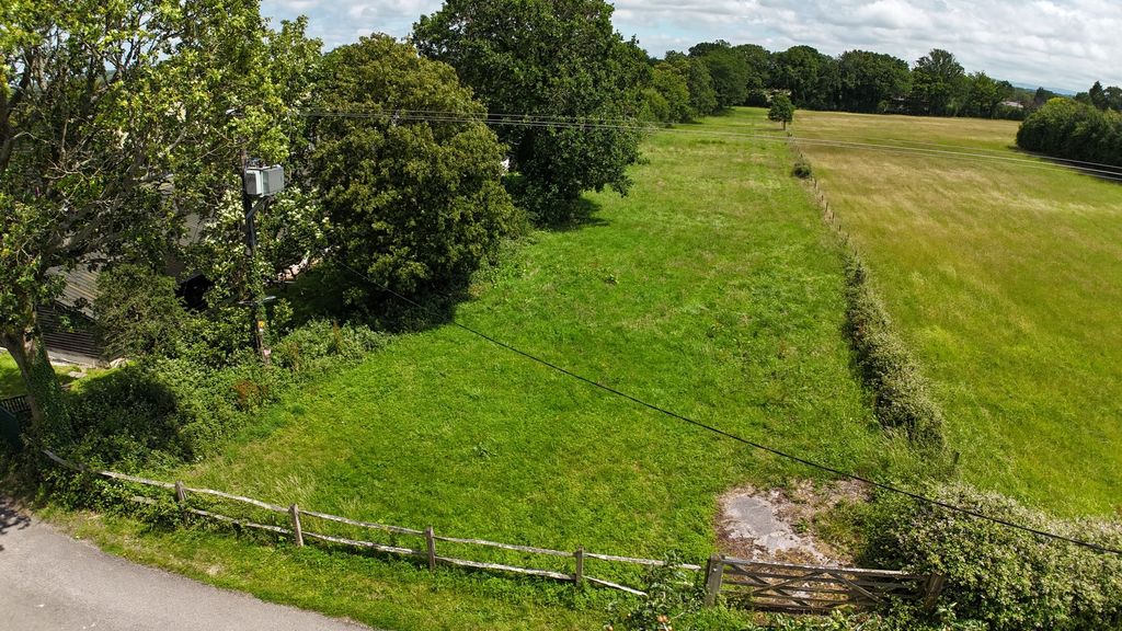 Land for saleBuilding Plot With Full Planning Permission, Coolham RH13