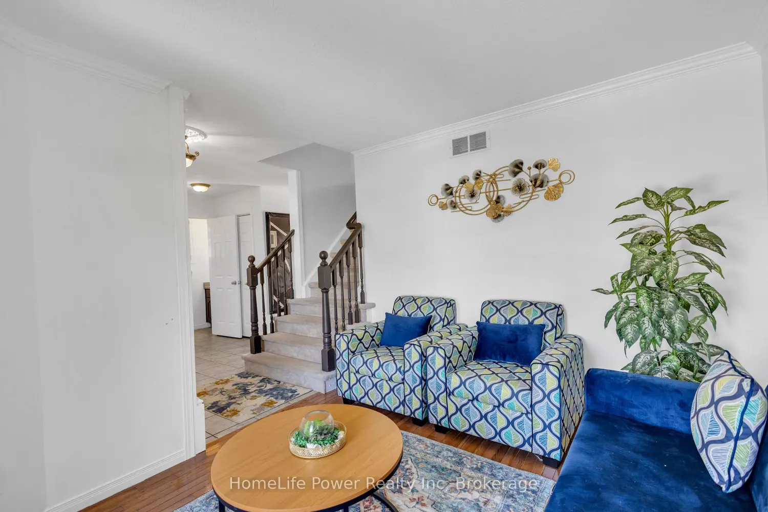 35 Borland Drive photo 2