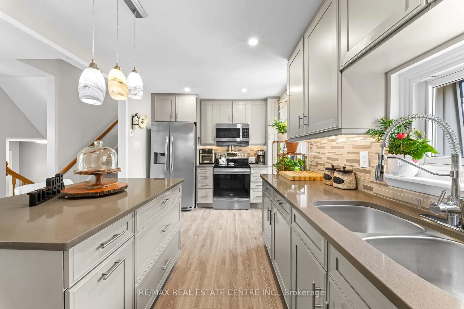 39 Grassmere Crescent photo 5