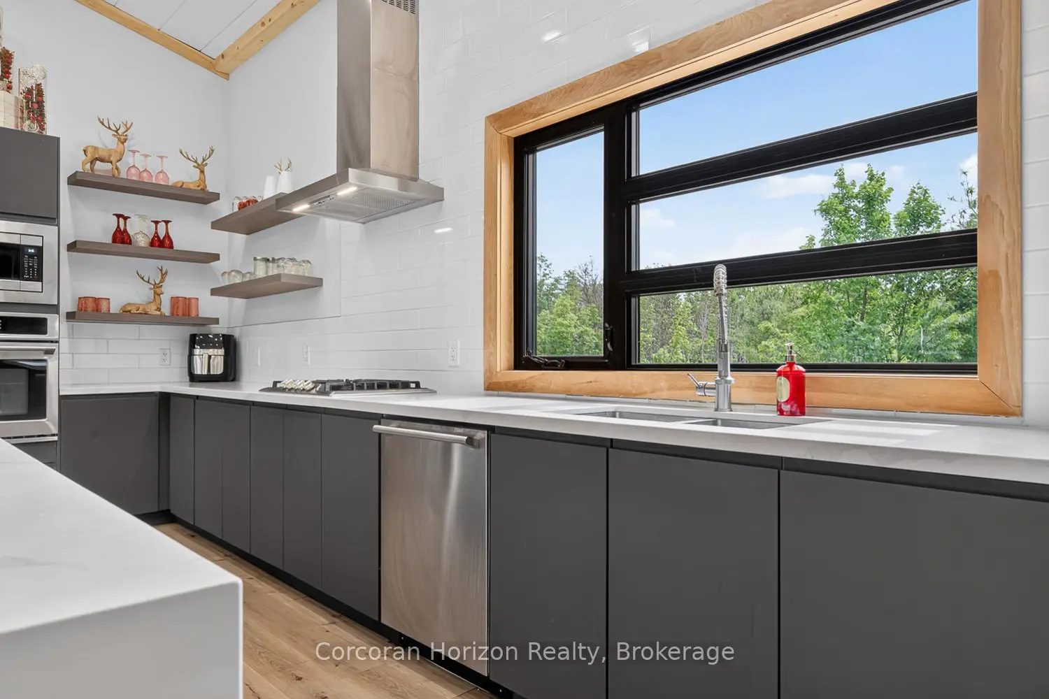 9 Silver Birch Circle photo 5