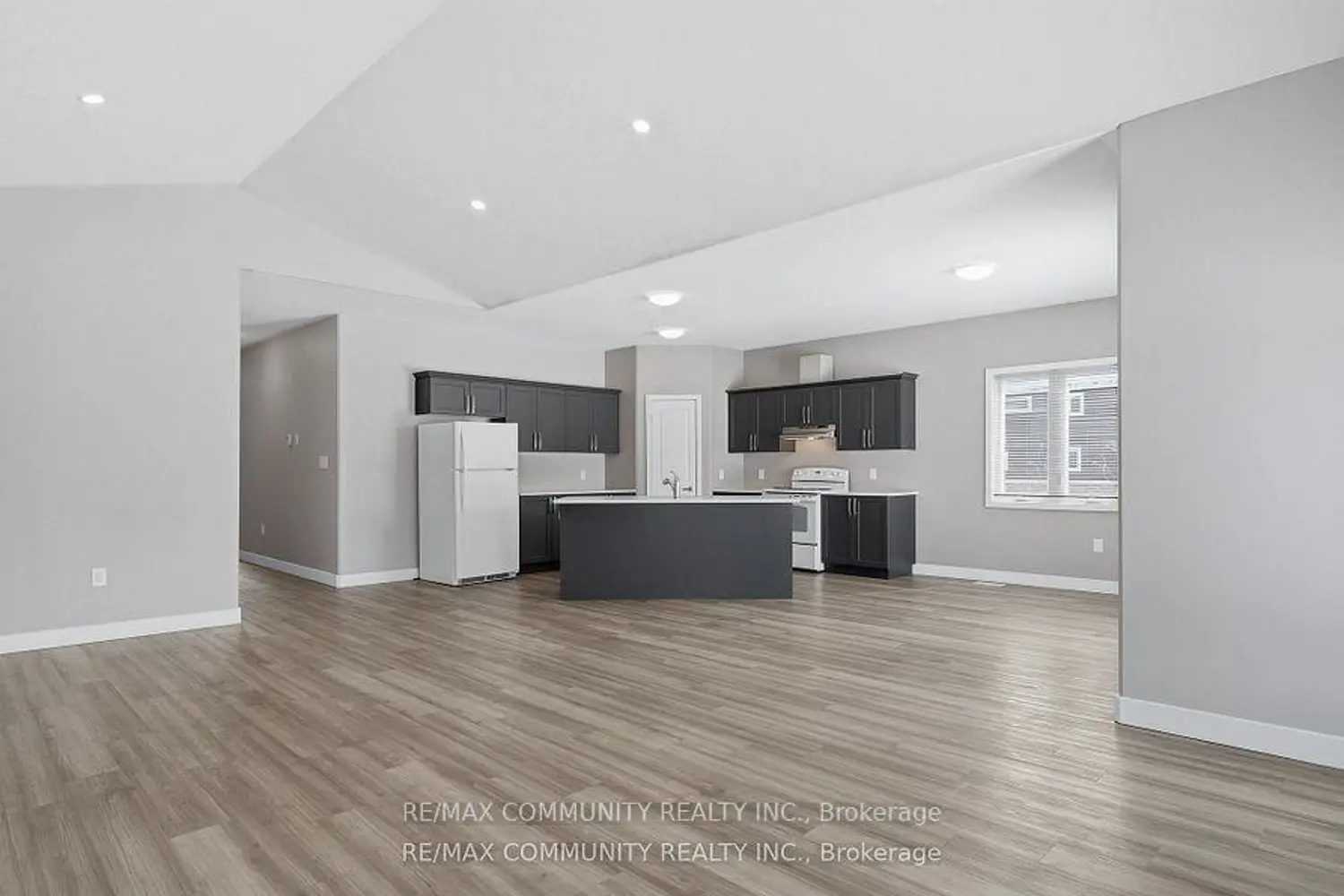 52 Potter Drive photo 5