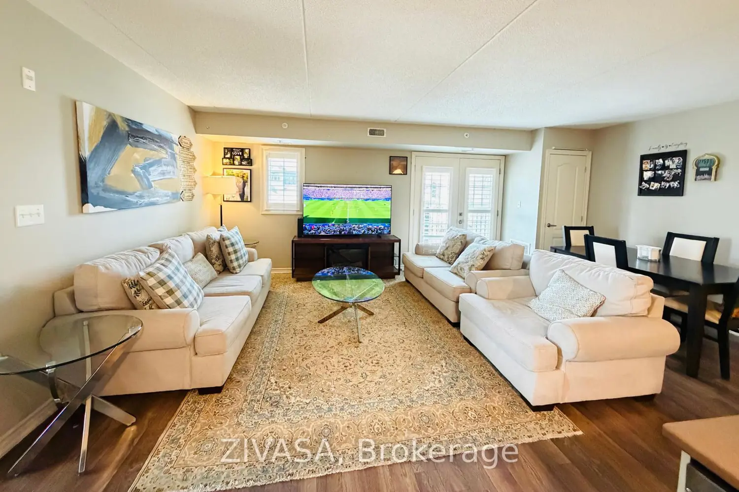 1470 Main Street 316 photo 4