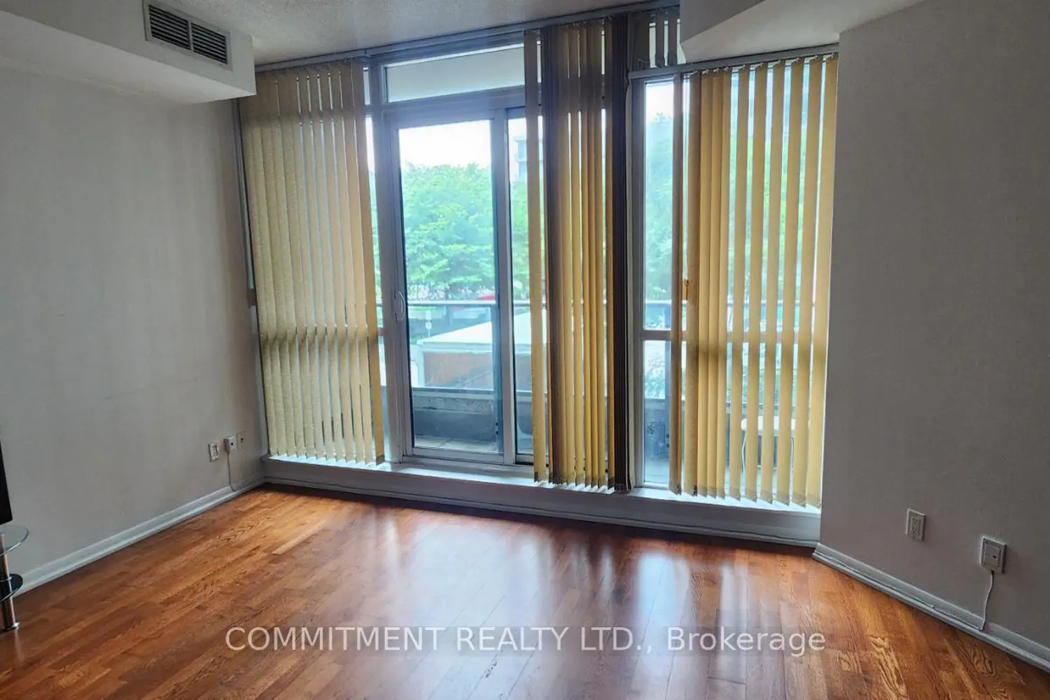 215 Fort York Boulevard 215 photo 4