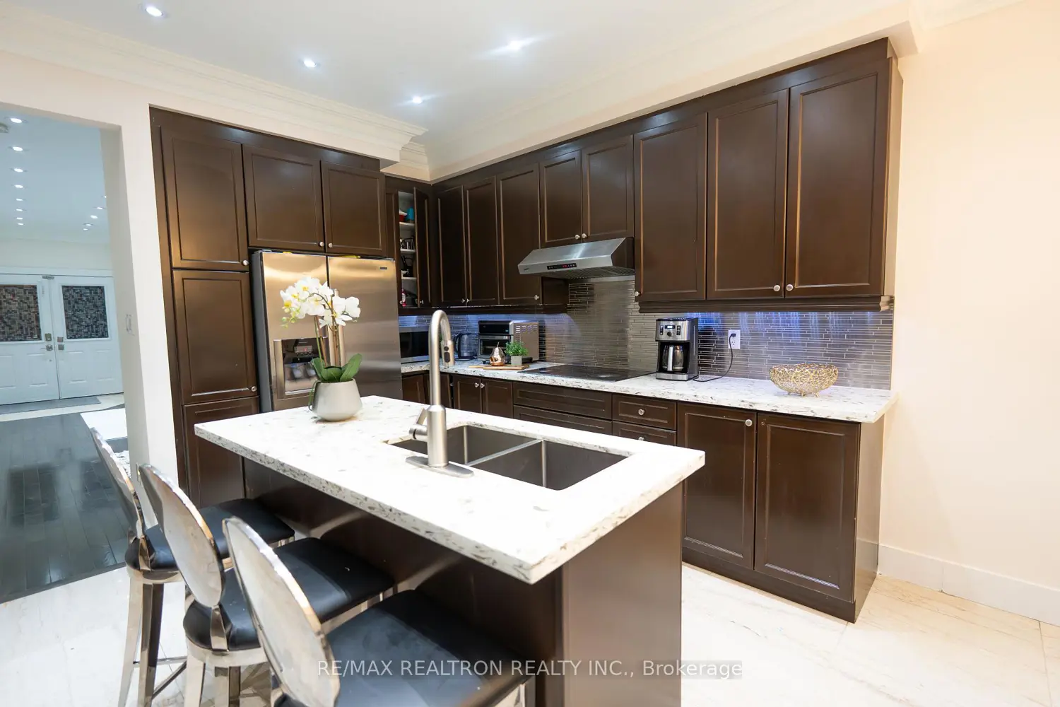 58 Shepstone Drive photo 3