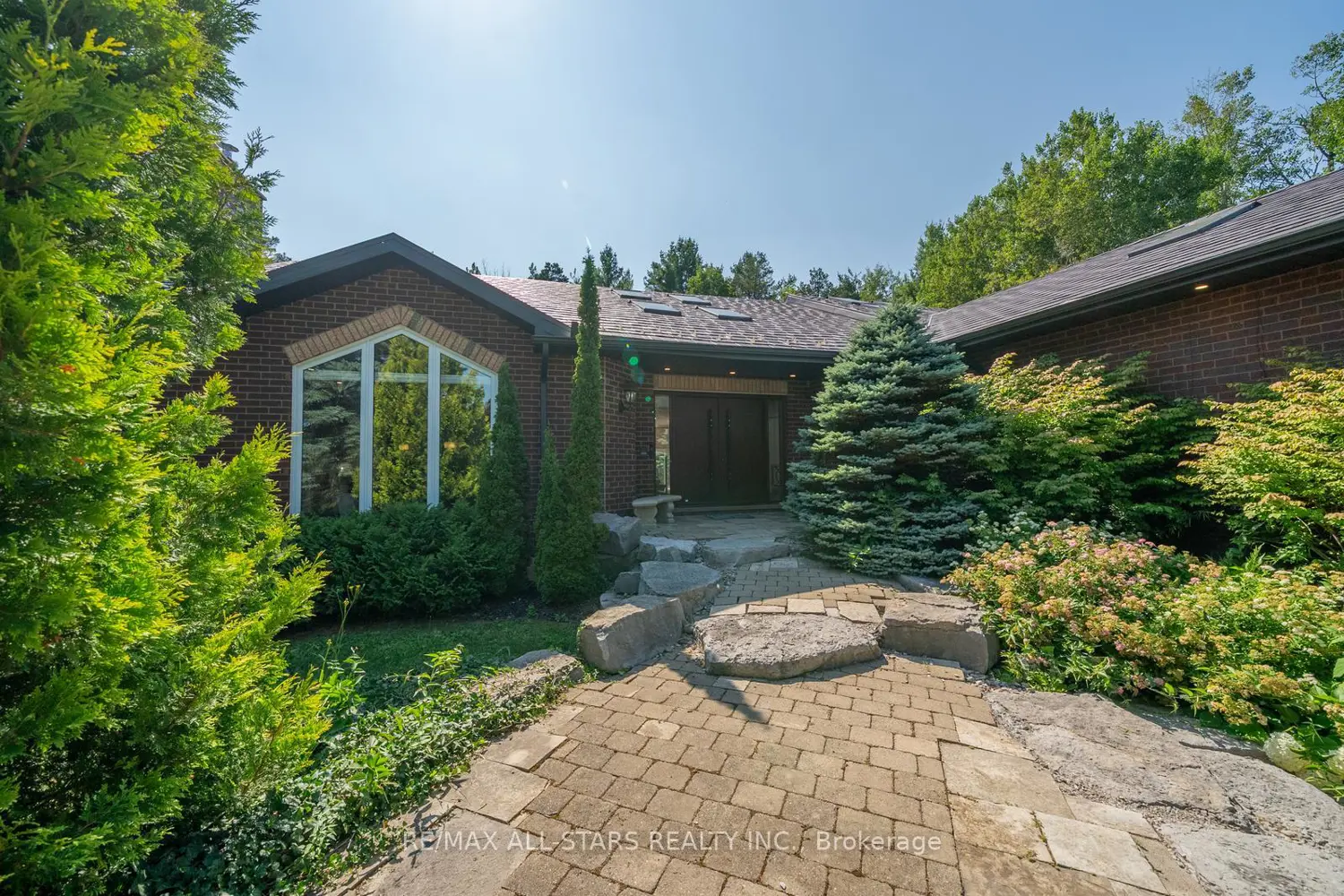 64 Woodbridge Circle