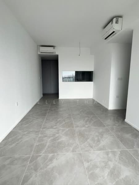 21 Ang Mo Kio Rise photo 2