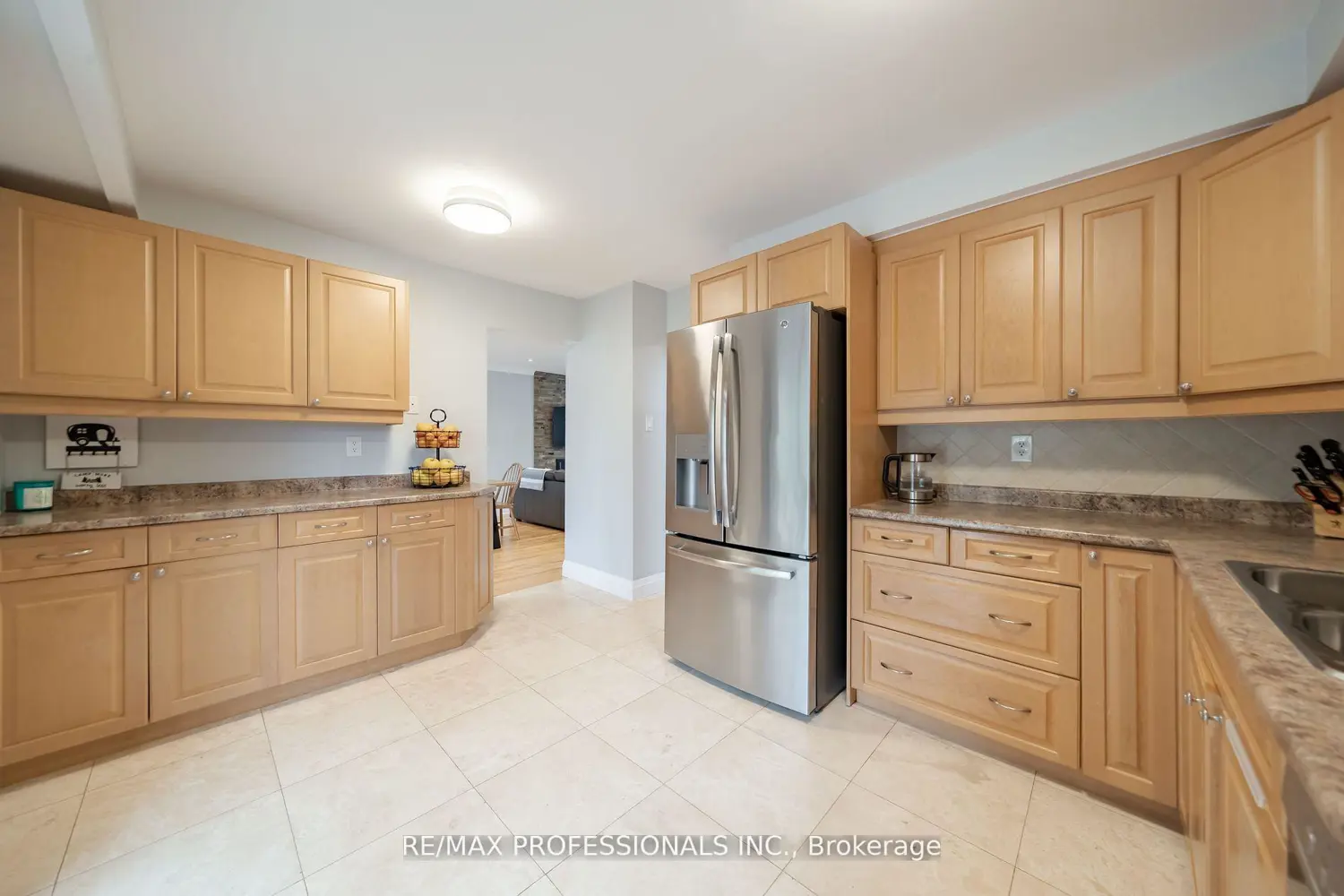 4199 Gayling Gardens photo 4