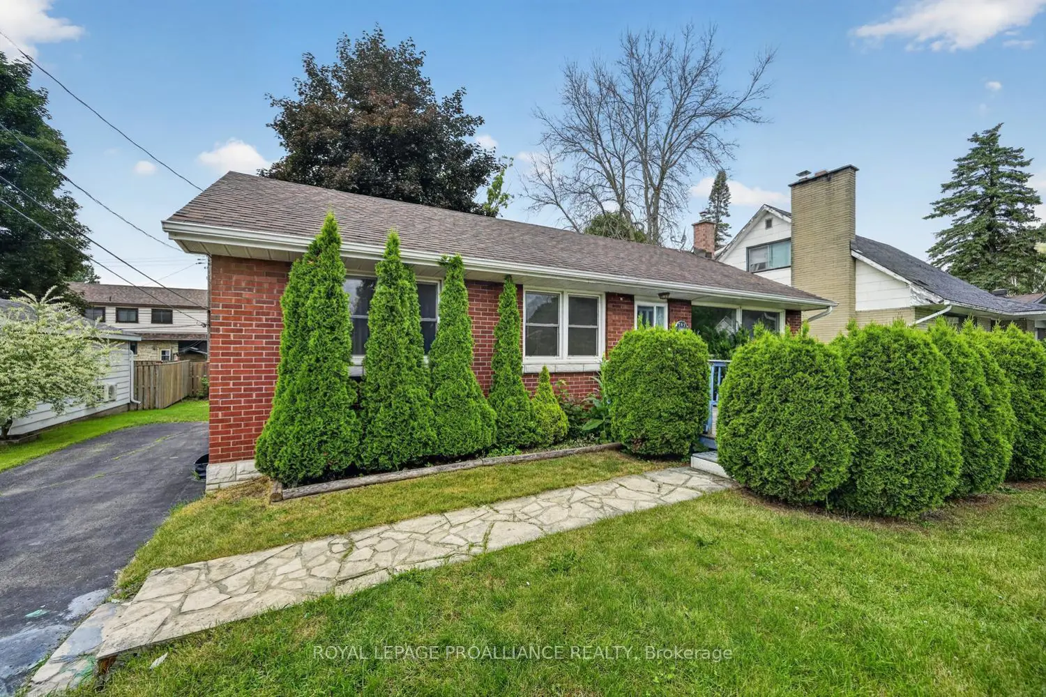 765 Duke Street photo 2