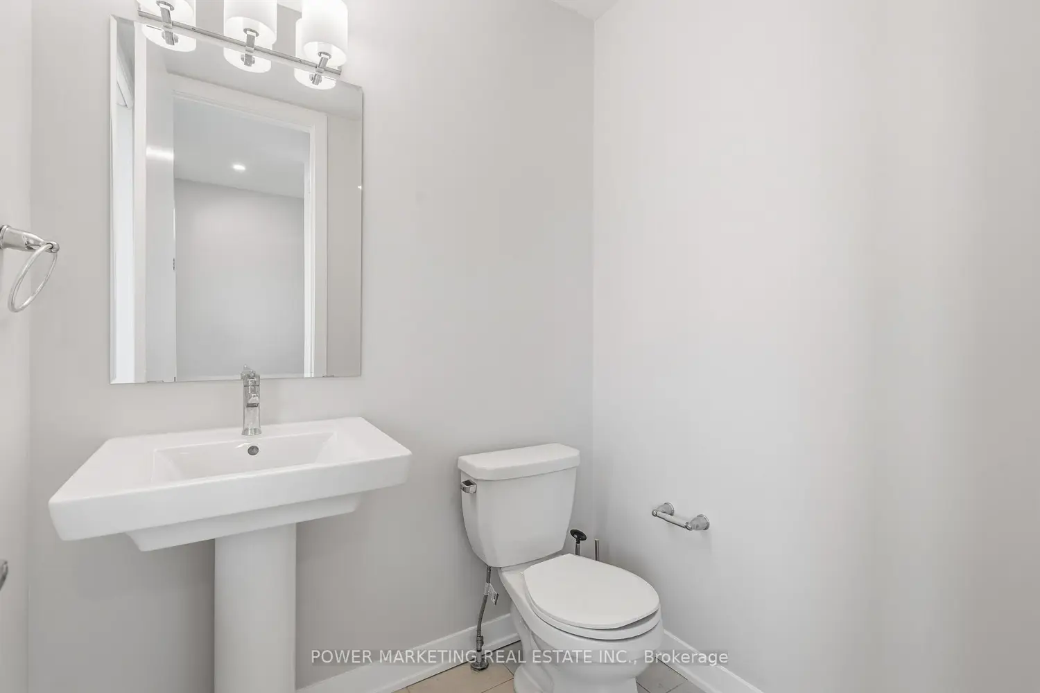 448 Epoch Street photo 4