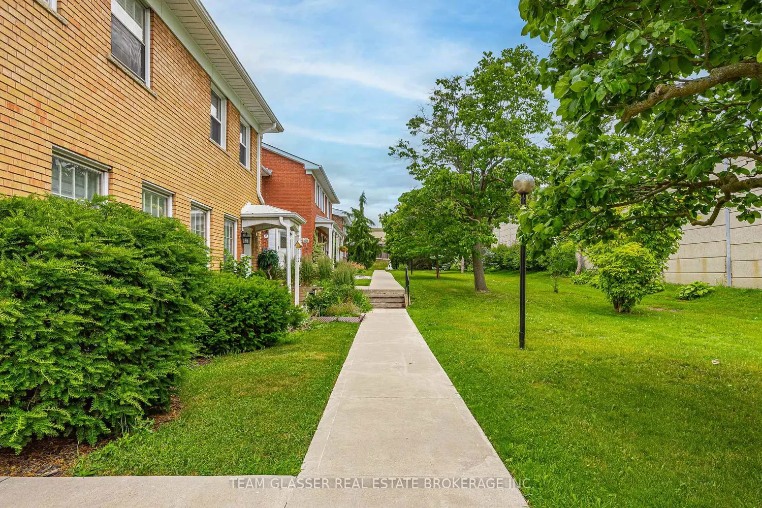 1220 Royal York Road 62 photo 2