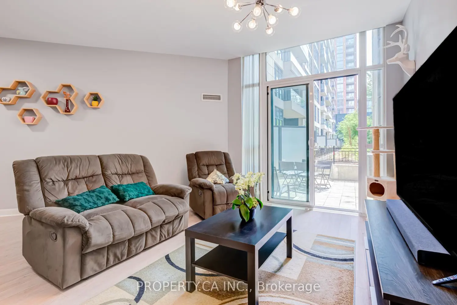 525 Wilson Avenue 118 photo 3