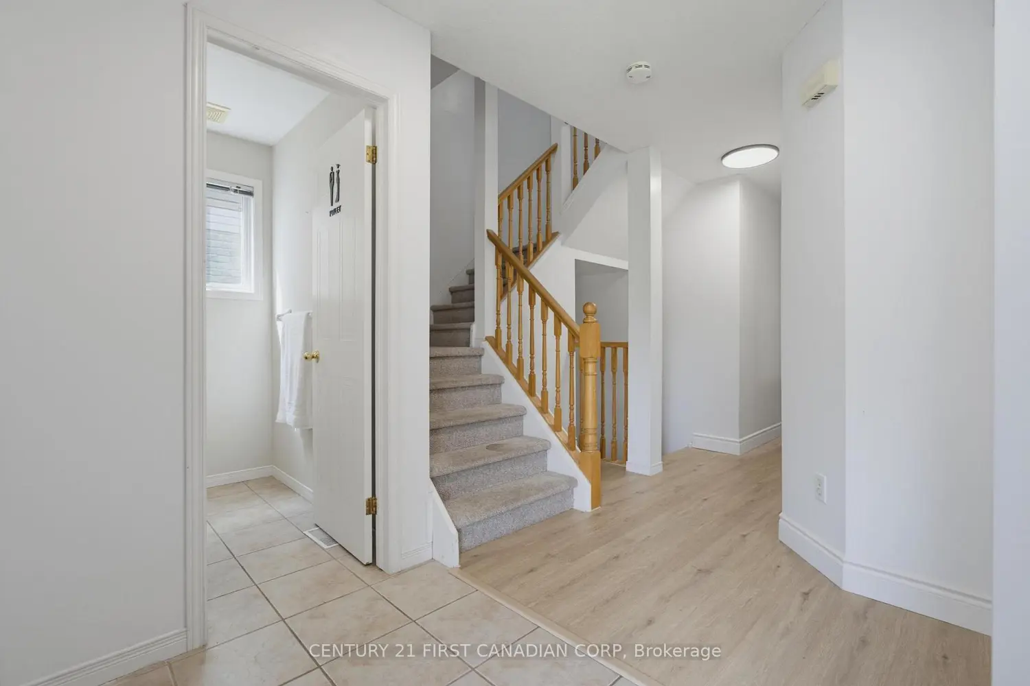 761 Blacksmith Street photo 3