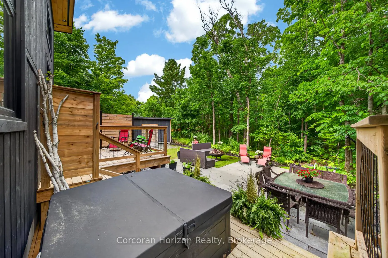 9 Silver Birch Circle photo 2