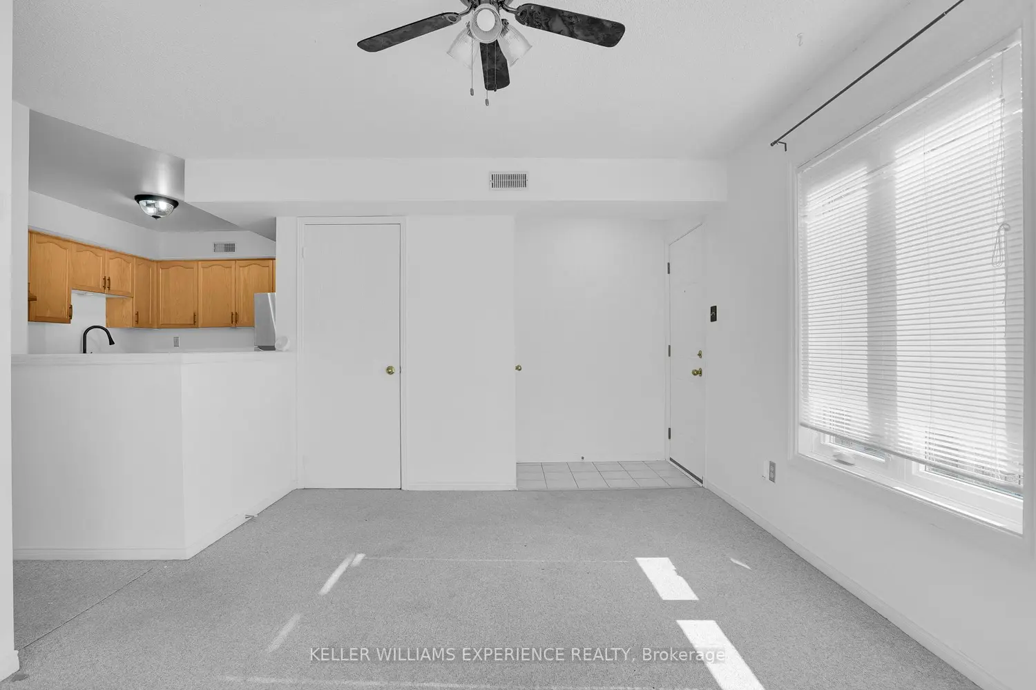 492 Laclie Street 204 photo 5