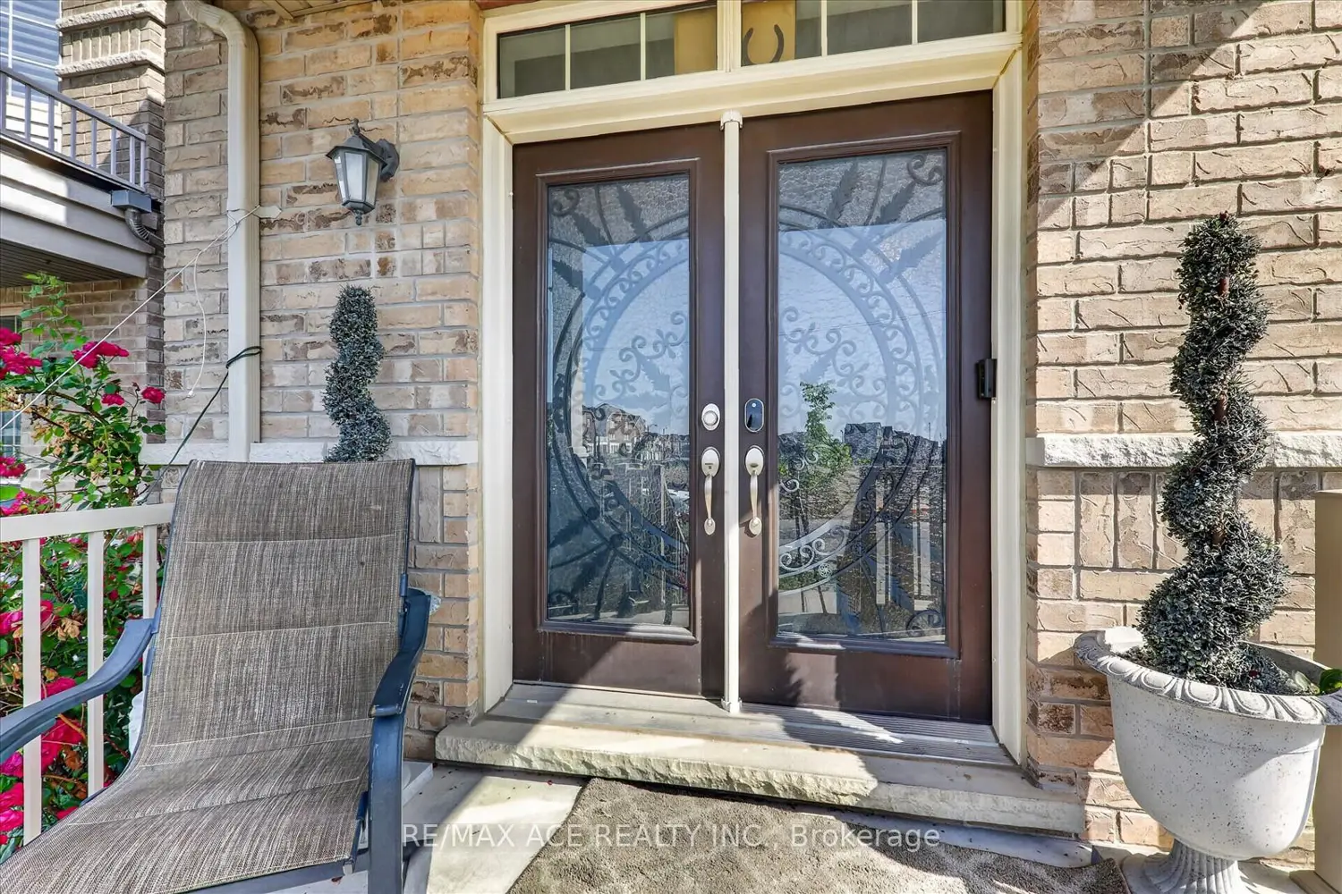 10 Andreeta Drive photo 2