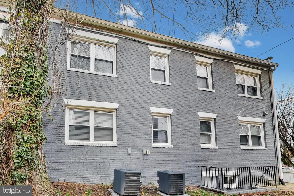 5031 H Street SE Unit 1, Washington, DC 20019
