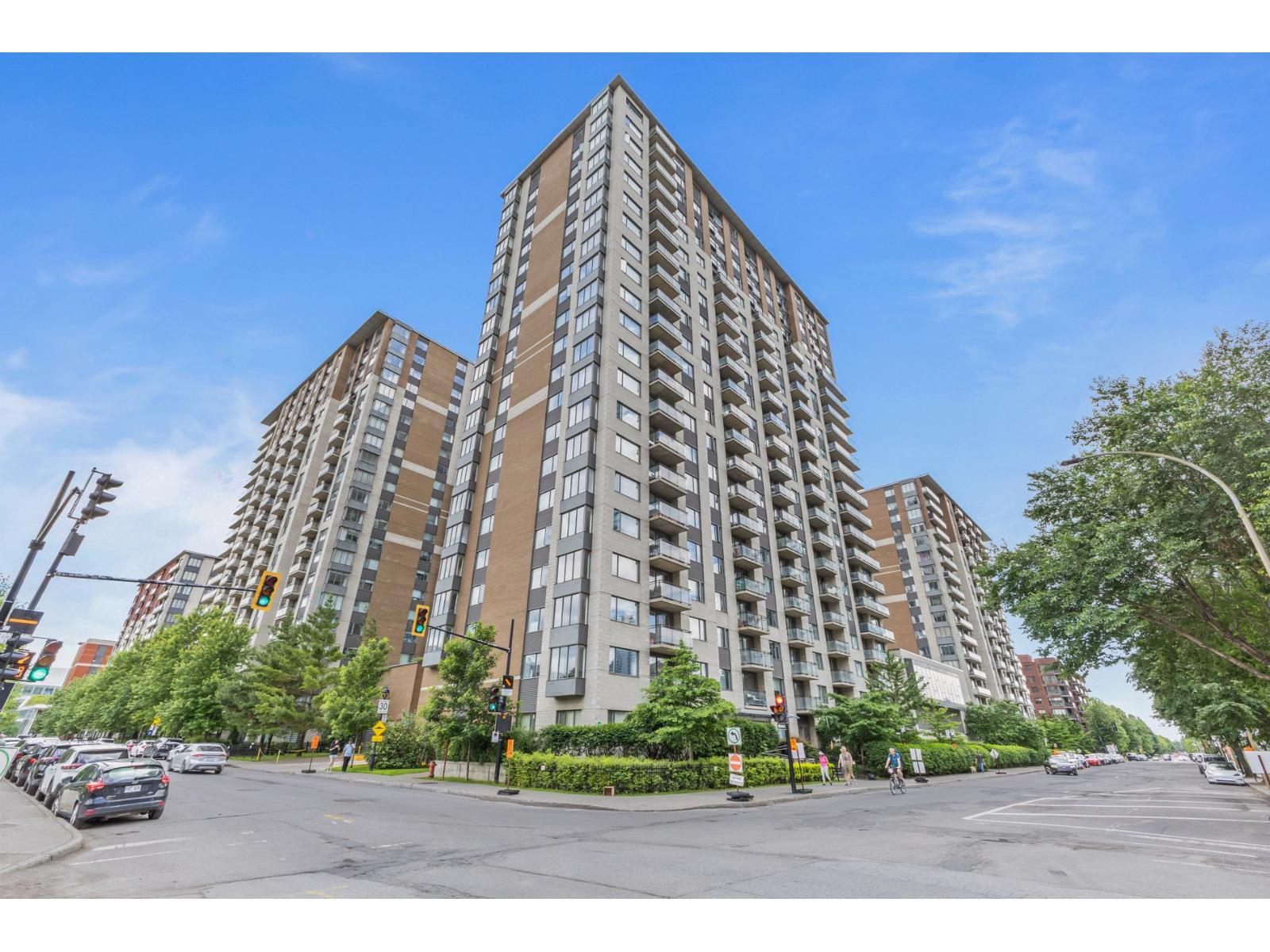 1200 Rue St-Jacques