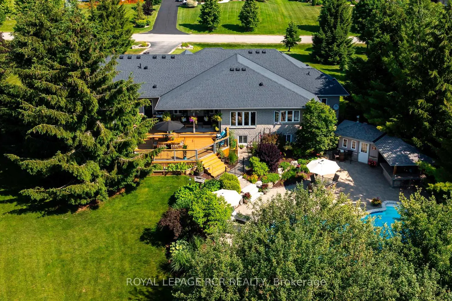 6 Brookhaven Crescent
