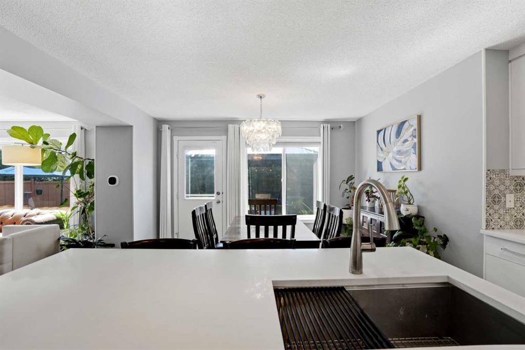 20 Somercrest Grove SW, Calgary, AB, T2Y 3M2 photo 5