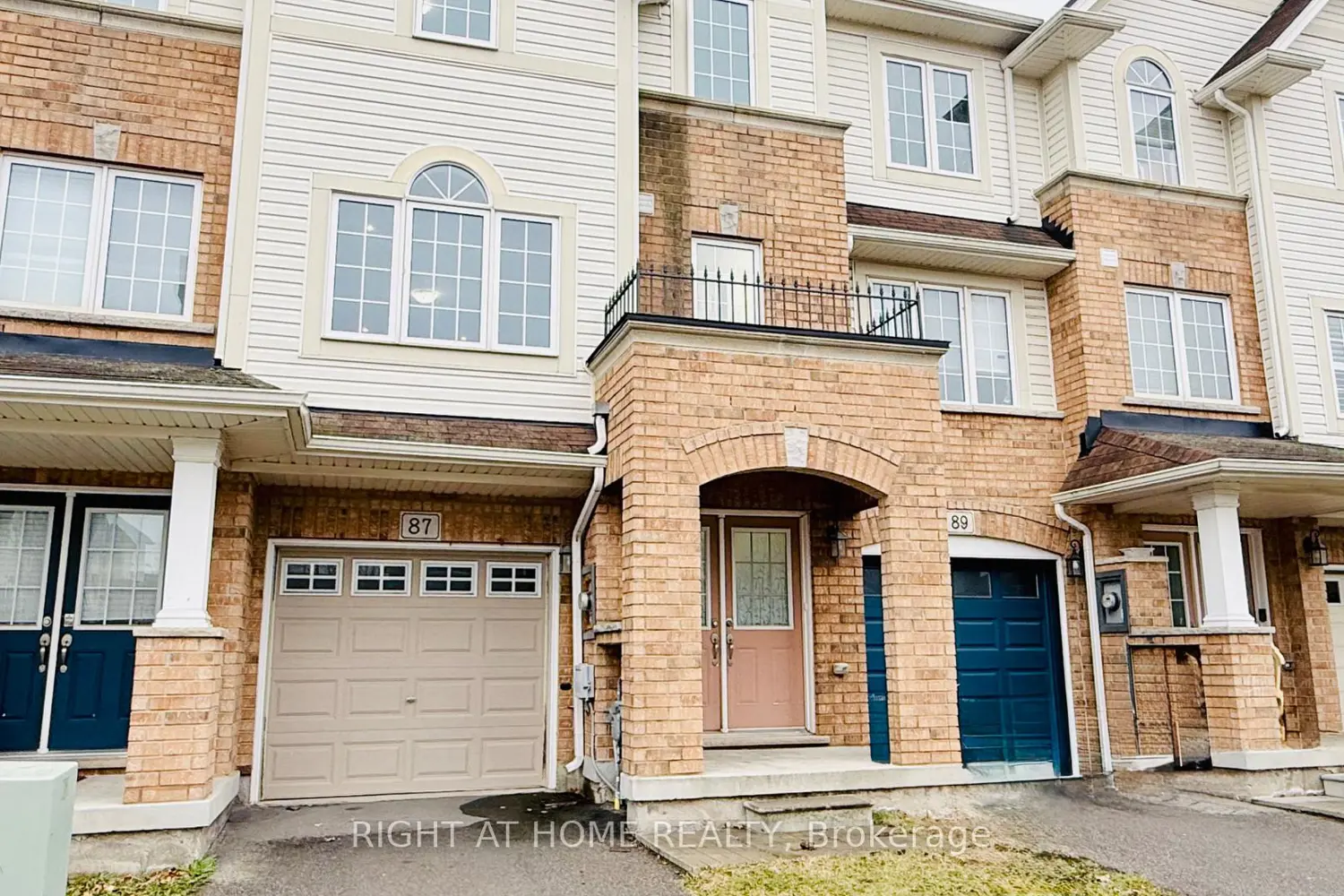 87 Mayland Trail