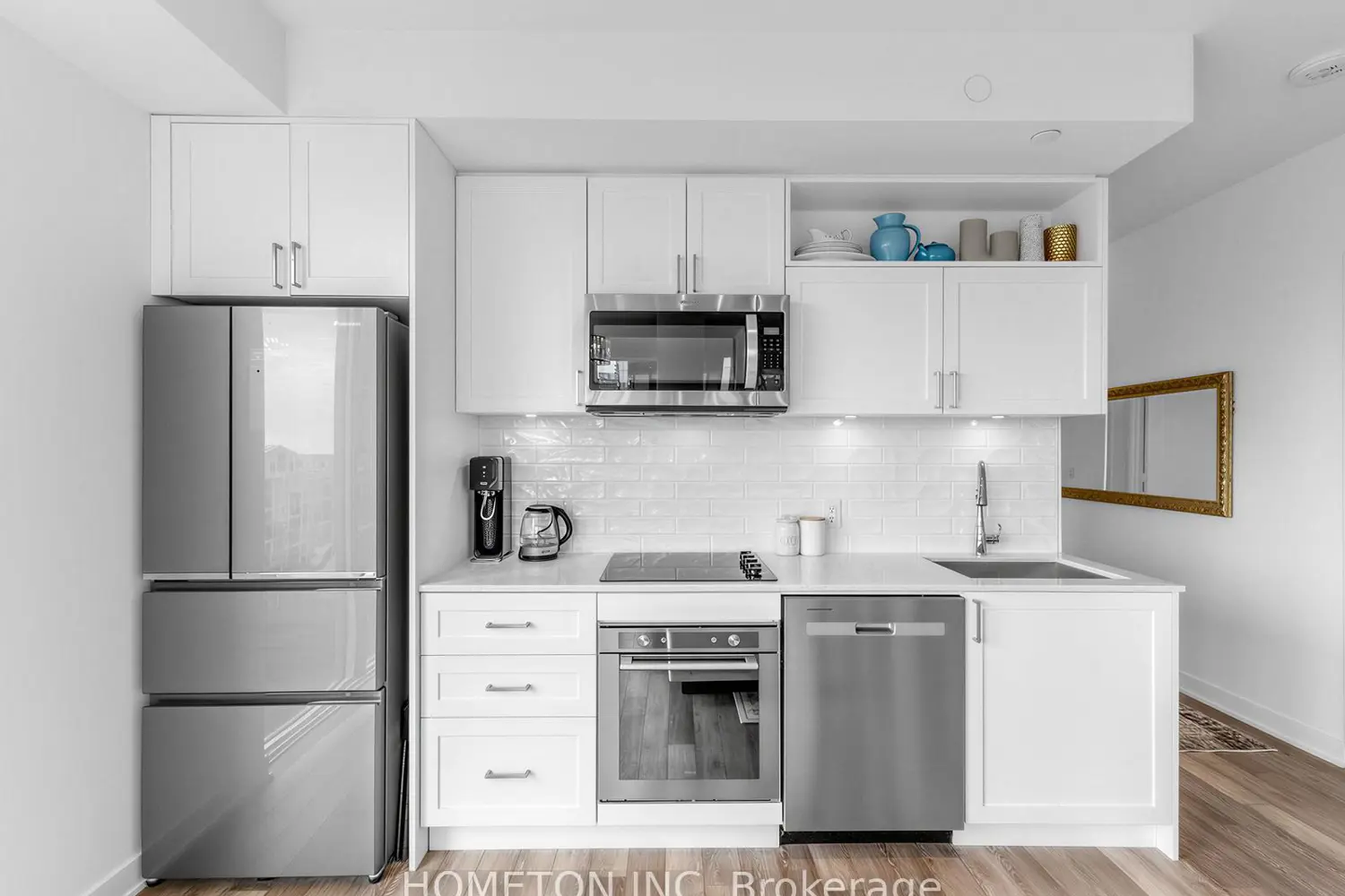 121 Lower Sherbourne Street 949 photo 2
