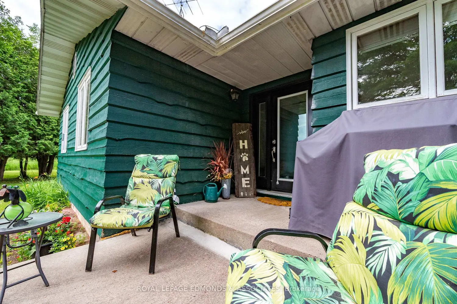 200 Walters Road photo 3