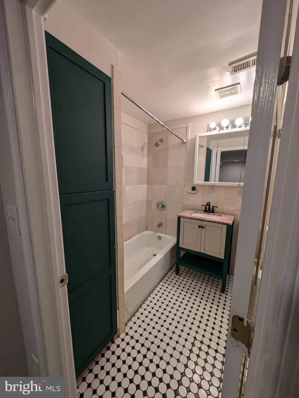 1004 Irving Street NW Unit B, Washington, DC 20010