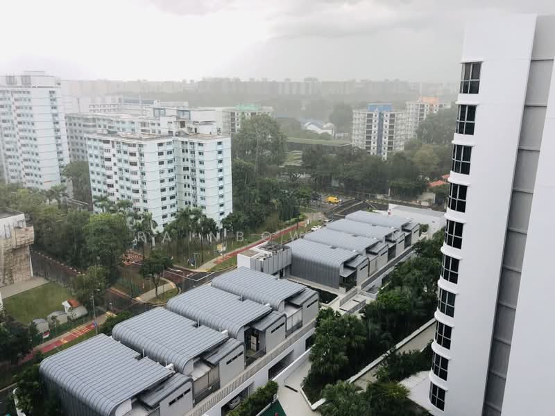 21 Tampines Avenue 8 photo 4