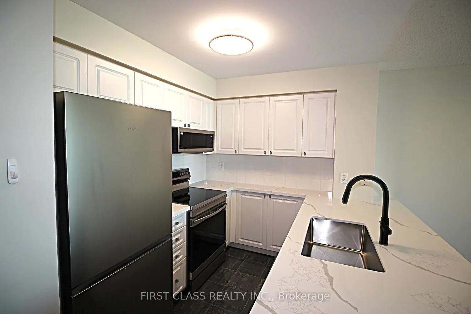 60 Brian Harrison Way 1206 photo 5