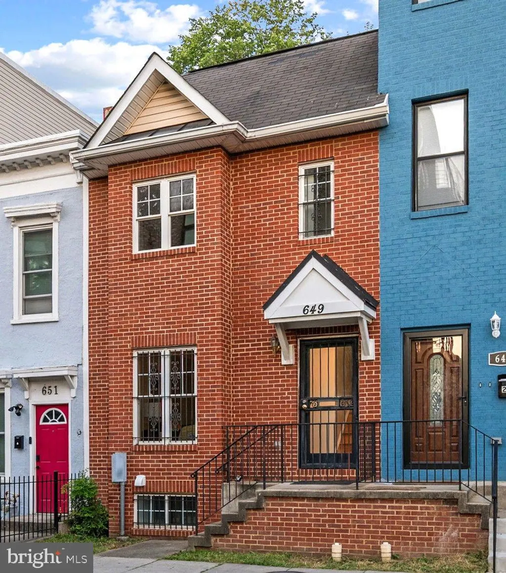 649 16th Street NE, Washington, DC 20002 photo 2