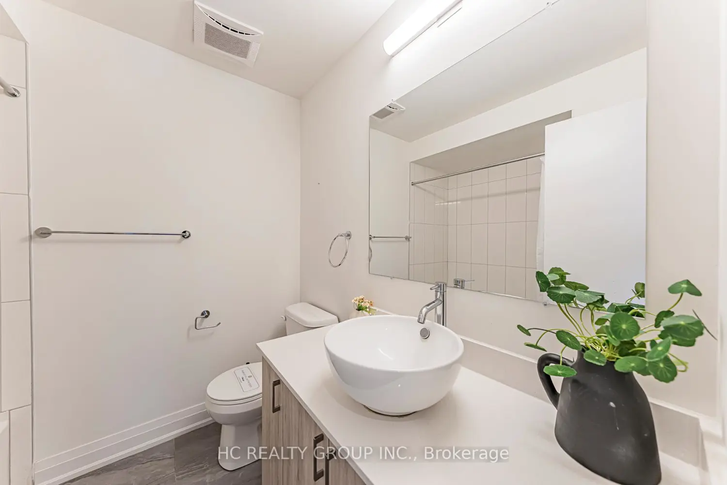 258 Hespeler Road 32 photo 3