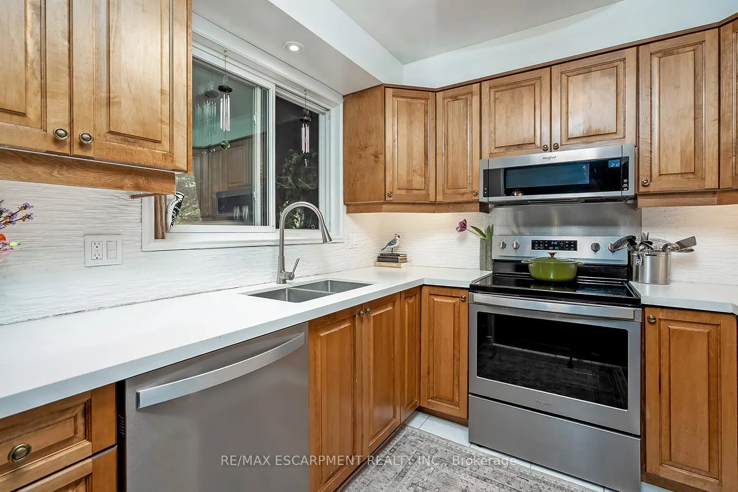 1580 Kern's Road 5 photo 5