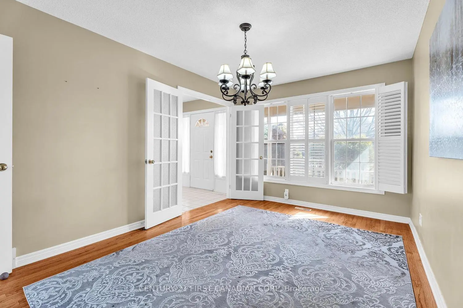 1836 Haycock Place photo 4
